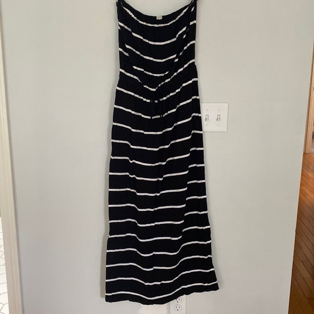 Like new. J Crew strapless maxi dress.